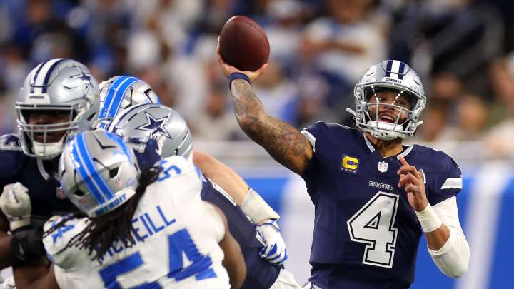 Cowboys cut Lions' lead to 30