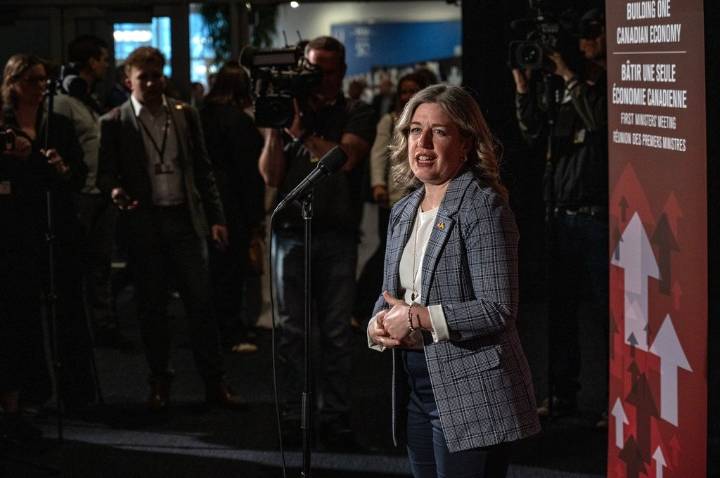 Energy regulator cancels New Brunswick gas price cuts promised by Liberal government