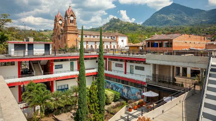 A tres horas de Medellín: este es el pueblo que tiene el pesebre costumbrista más grande del mundo