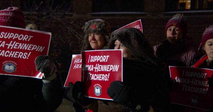 Anoka-Hennepin School District educators rally during contract talks