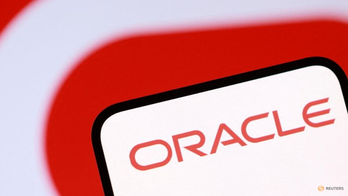 Oracle forecasts miss Wall Street targets while spending rises, shares slide 10%