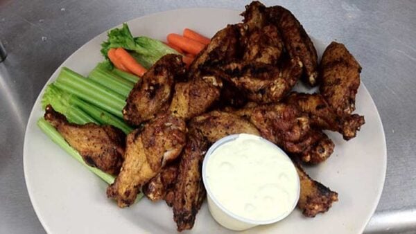 Chestnut, Sudo do battle over Hermanaki wings during Big Ten Weekend