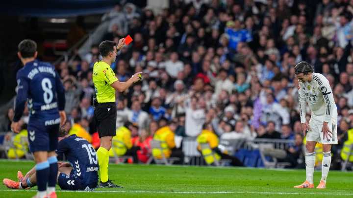 Lo que dice el acta de las expulsiones del Real Madrid ante el Celta y de la polémica frase de Carvajal en el túnel de vestuarios