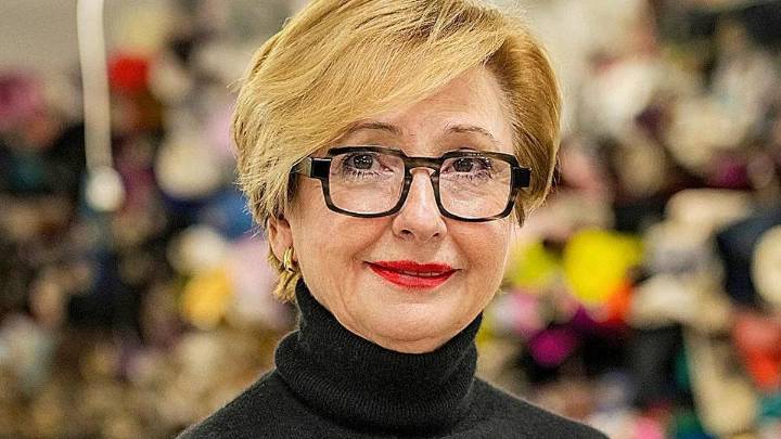 La diseñadora Isabel Sanchis, XII Premio Aguja Brillante del Gremio de Sastres y Modistas CV