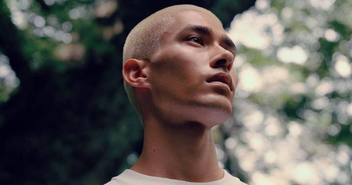 Go away with ... Mikah