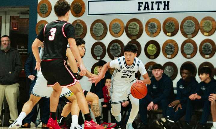 Staten Island HS boys’ hoops: Sea’s 4th-quarter dominance turns tables on Moore during 52