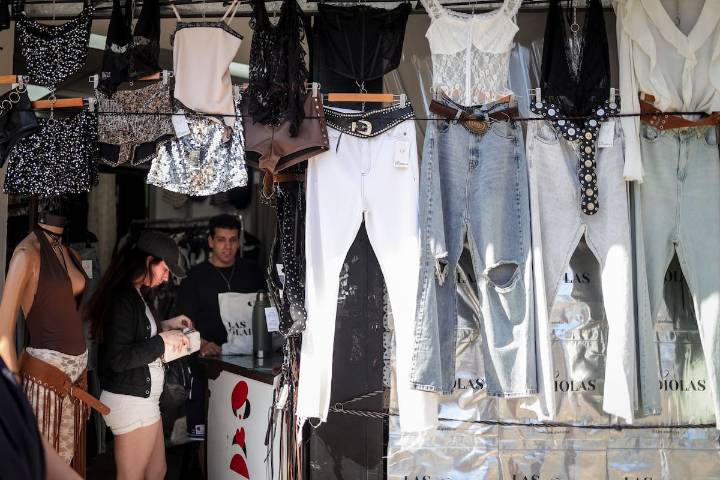 Del reino mayorista a la fiebre importadora que redefine la moda en Flores