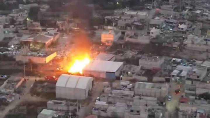 Incendio en bodega moviliza a bomberos