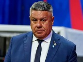 Megaoperativo de allanamientos sorprende al fútbol argentino