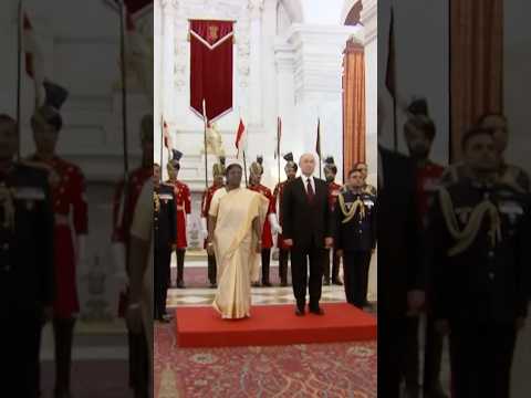 Putin Ends India Visit at Ceremonial Reception