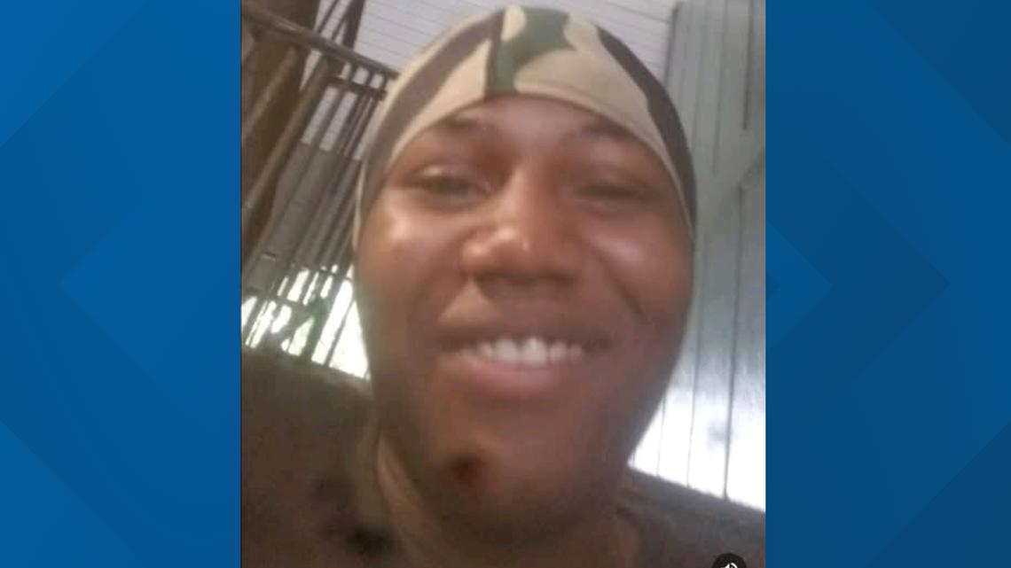 Teen shot three times, robbed while selling PS5 in South Fulton