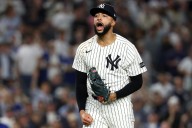 Devin Williams calls out Yankees fans on social media after signing with Mets