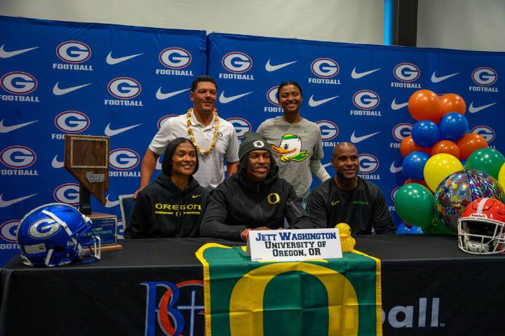 National Signing Day: Jett Washington signs with Oregon, Dre Pollard flips