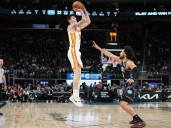 Cunningham stars late as the Pistons hang on to beat the Hawks 99