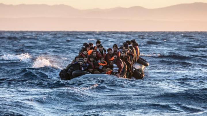 Mueren 18 migrantes tras hundirse bote inflable