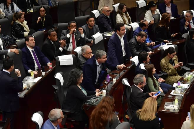 Reforma tributaria de Petro se cae con voto negativo de comisión cuarta del Senado