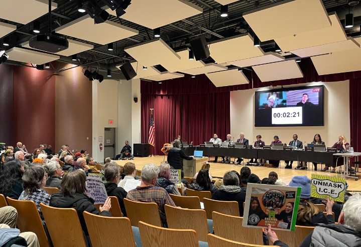 Salem joins Oregon cities declaring emergency over ICE activity