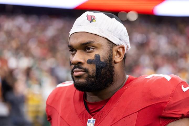 Deadspin | Report: Cards LT Paris Johnson Jr. nursing sprained MCL