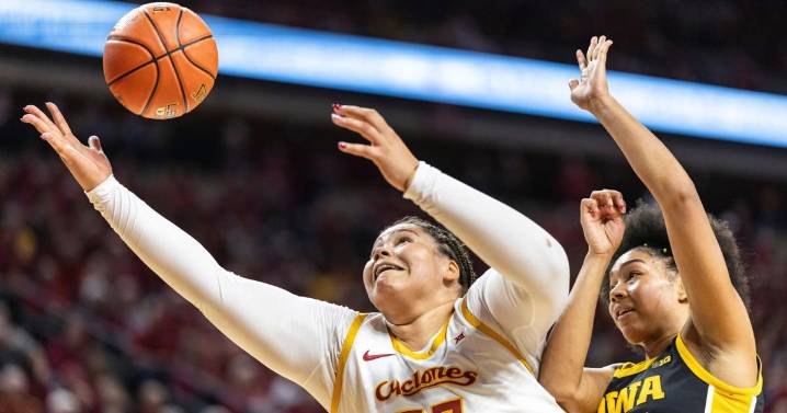 Audi Crooks scores 30 points, No. 10 Iowa State holds off No. 11 Iowa for 74