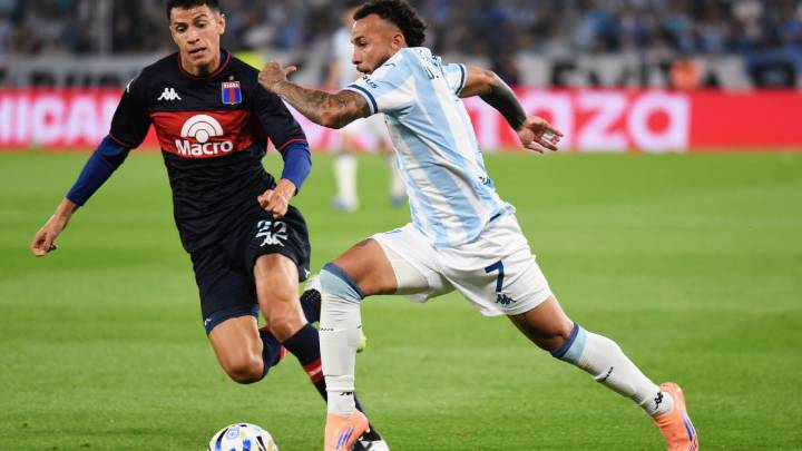 Racing terminó con nueve y le ganó por penales a Tigre para meterse en la semifinal contra Boca