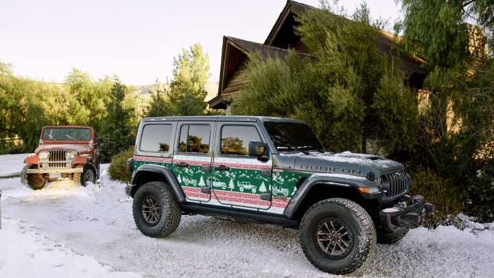 Jeep Wranglers can wear ugly sweaters, too