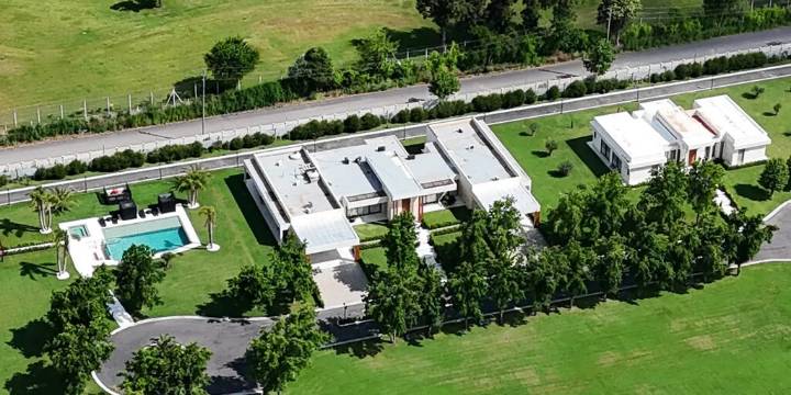 Allanan una mansión en Pilar adjudicada a supuestos testaferros de “Chiqui” Tapia