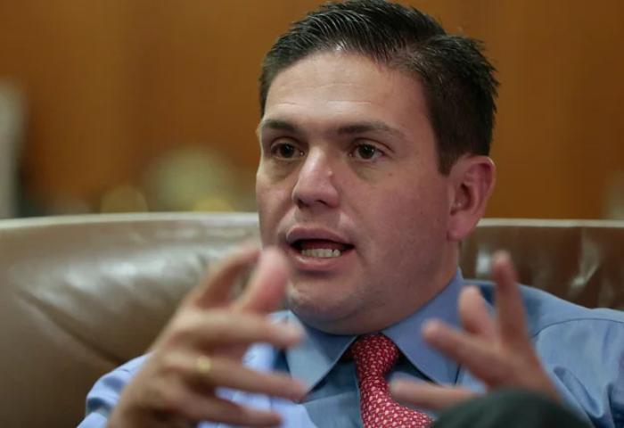 Juan Carlos Pinzón confirma su intención de participar en una consulta interpartidista