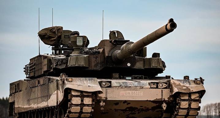 Ejército del Perú recupera su poderío con tanques, blindados y lanzadores de cohetes