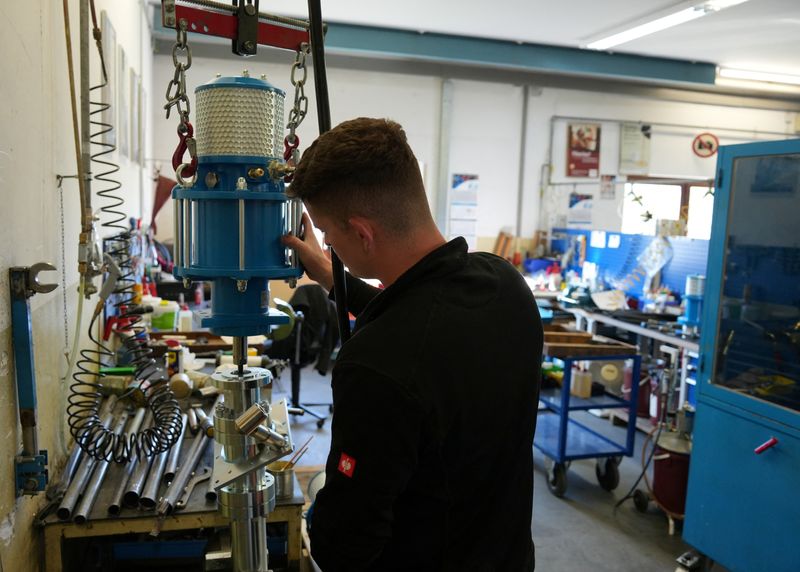 German engineering orders rise slightly in October