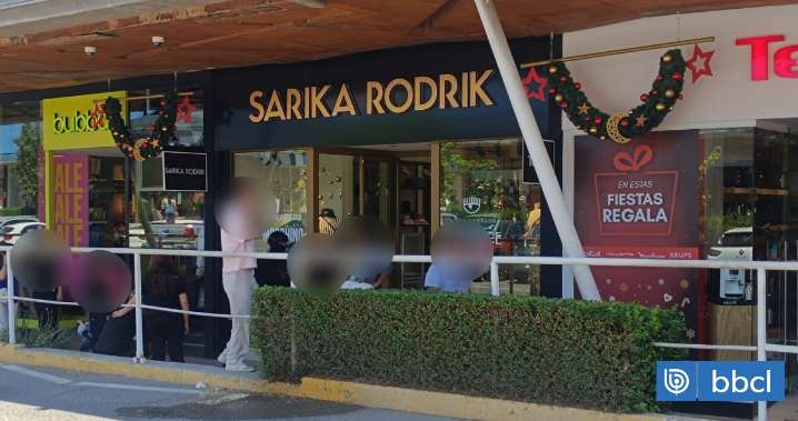 Delincuentes huyen con más de $200 millones en prendas de lujo tras asalto en mall de Quilicura