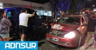 00:06 Cuatro personas resultaron heridas en Comodoro tras un impresionante choque en cadena en Ruta 3 e Yrigoyen