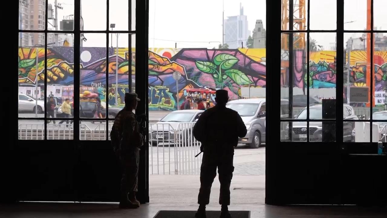 Chileans face pivotal choice in presidential runoff between communist and arch