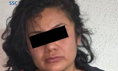 Detienen a mujer por cuerpo de Venustiano Carranza