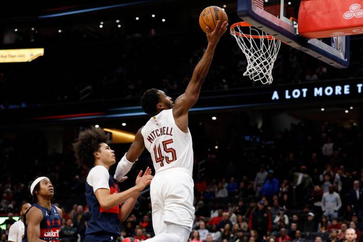 Donovan Mitchell (48 points), Cavaliers rally to stun Wizards