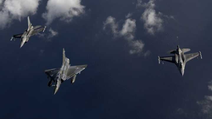 Venezuela fuerza aterrizaje de aeronave “hostil”, cerca de la frontera con Colombia