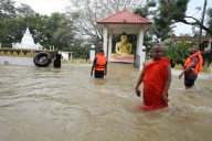 Inundaciones en Indonesia, Sri Lanka y Tailandia dejan más de mil 100 muertos y...