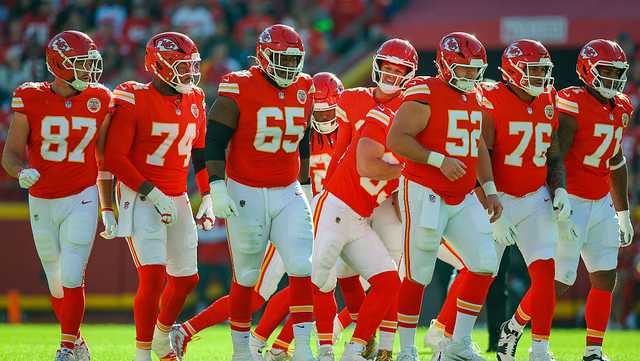 Chiefs injury update heading into Texans game: 2 out, 2 doubtful