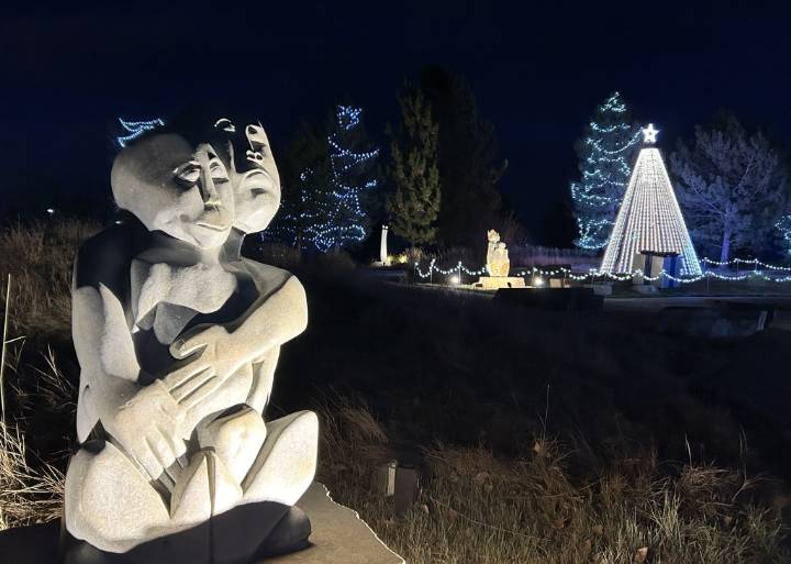 Things to do in the Loveland area on Wednesday: Holiday lights, music and more