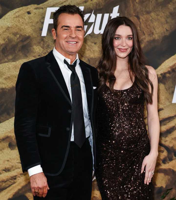 Cele|bitchy | Justin Theroux, 53, and Nicole Brydon Bloom, 31, are expecting their first child