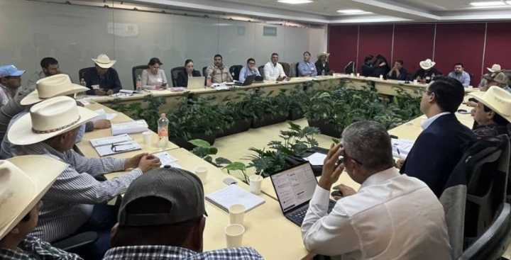 "Estamos en alerta máxima, faltan demandas en la Ley de Aguas": líder agrícola amaga con movilizaciones