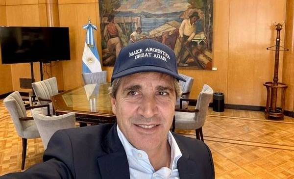 Caputo anuncia regreso a mercados internacionales pero el país está lejos de ese mundo