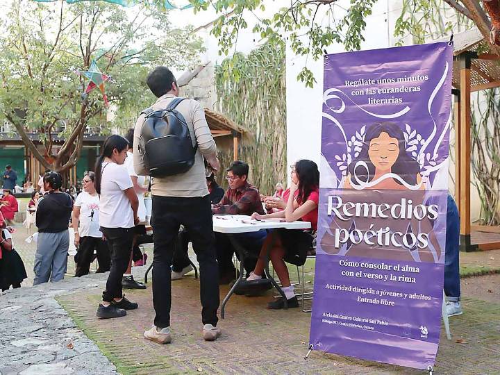 Buscan curar el alma a través de la poesía, en Oaxaca