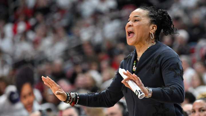 What Dawn Staley learned about South Carolina in 2nd straight close game