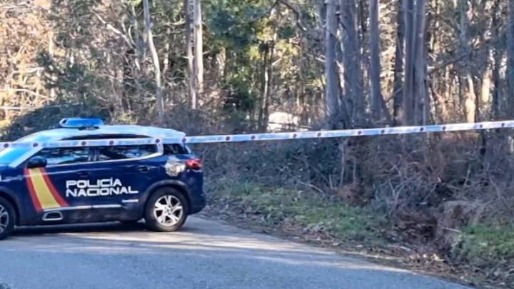 Encuentran el cadáver de un joven en descomposición tirado en un barranco