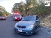 CRUM atiende volcadura sin lesionados de gravedad en la autopista Guadalajara