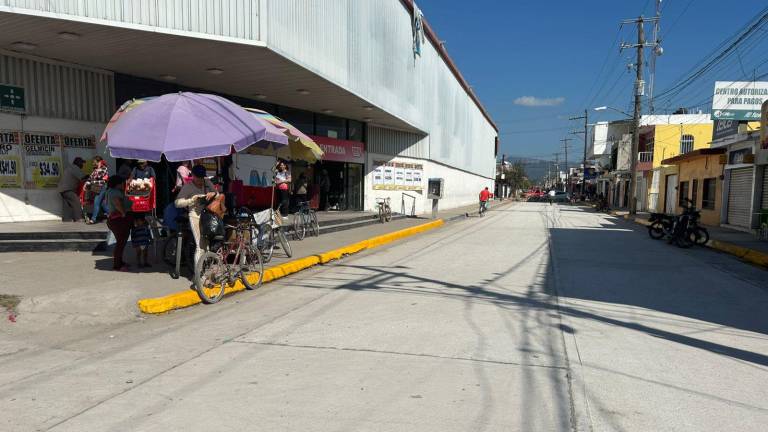Calle concluida se abrirá al tránsito vehicular hasta mediados de diciembre: Obras Públicas Escuinapa