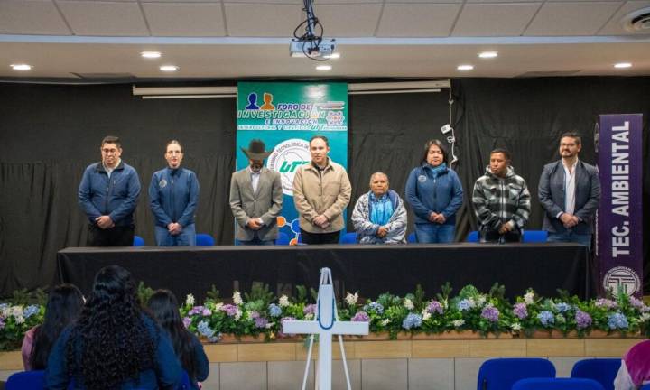 UT Tarahumara presenta proyectos científicos e interculturales en foro estudiantil