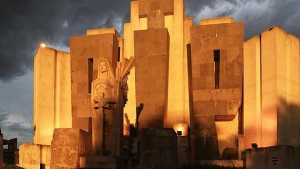 La obra del arquitecto Salamone, potenciada en un concierto musical