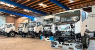 El retorno del ensamblaje: planta de Tractocamiones USA ya opera y va por segunda fase para camiones de marca china
