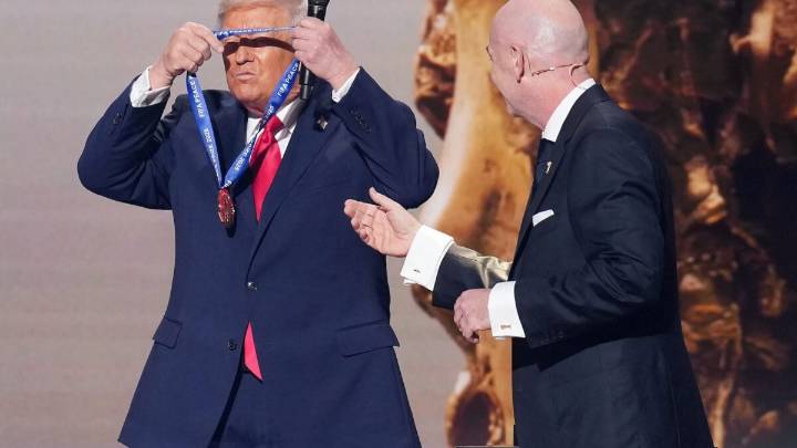 Trump's FIFA 'Peace Prize' Ceremony Is the New Touching the Orb Meme